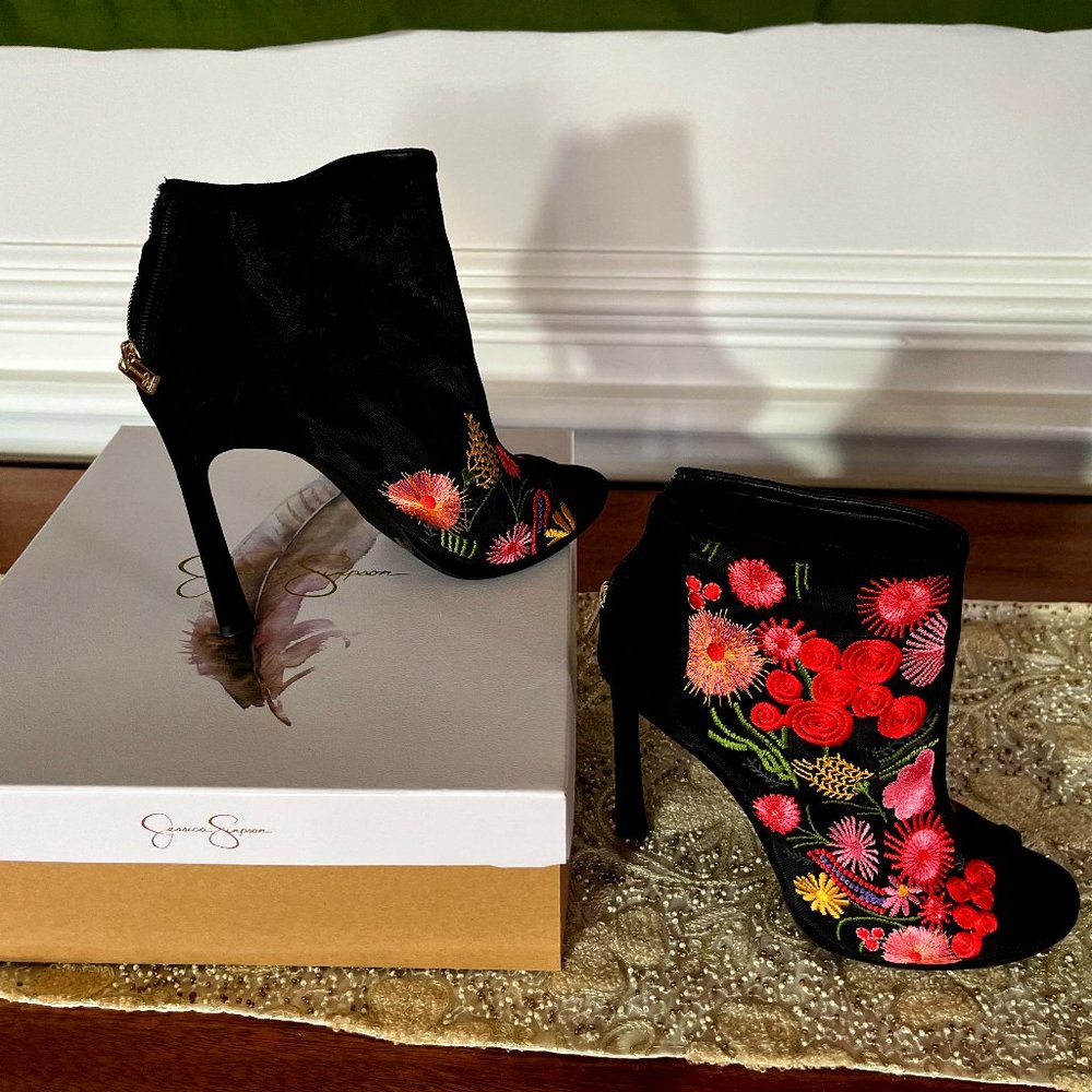Jessica Simpson Pascall Black Embroidered Mesh Booties Ankle Boots - 8.5 NWT - Picture 2 of 9